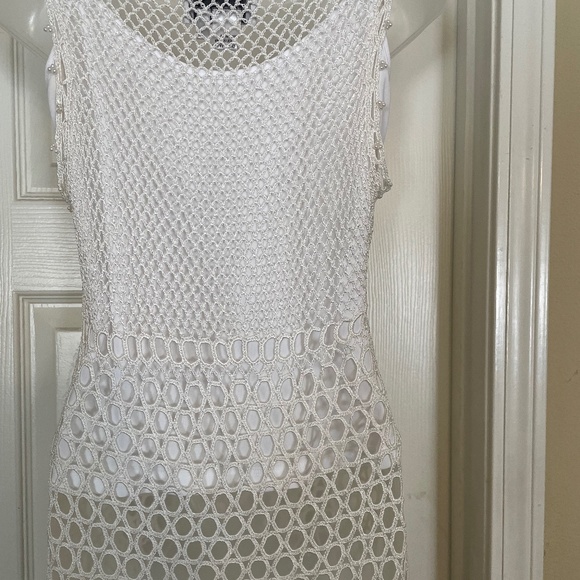 VINTAGE Vera Crutina White Sleeveless knitted beaded Top, Size M, - Picture 2 of 8